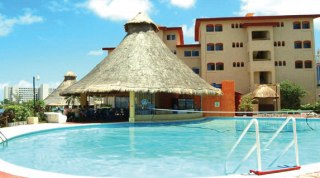 best western cancun clipper club